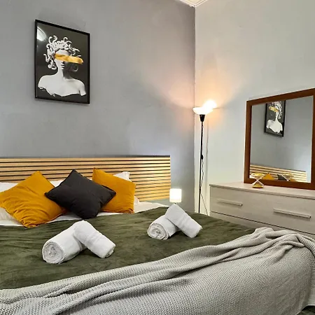 Apartament Lovely In San Giovanni Rzym